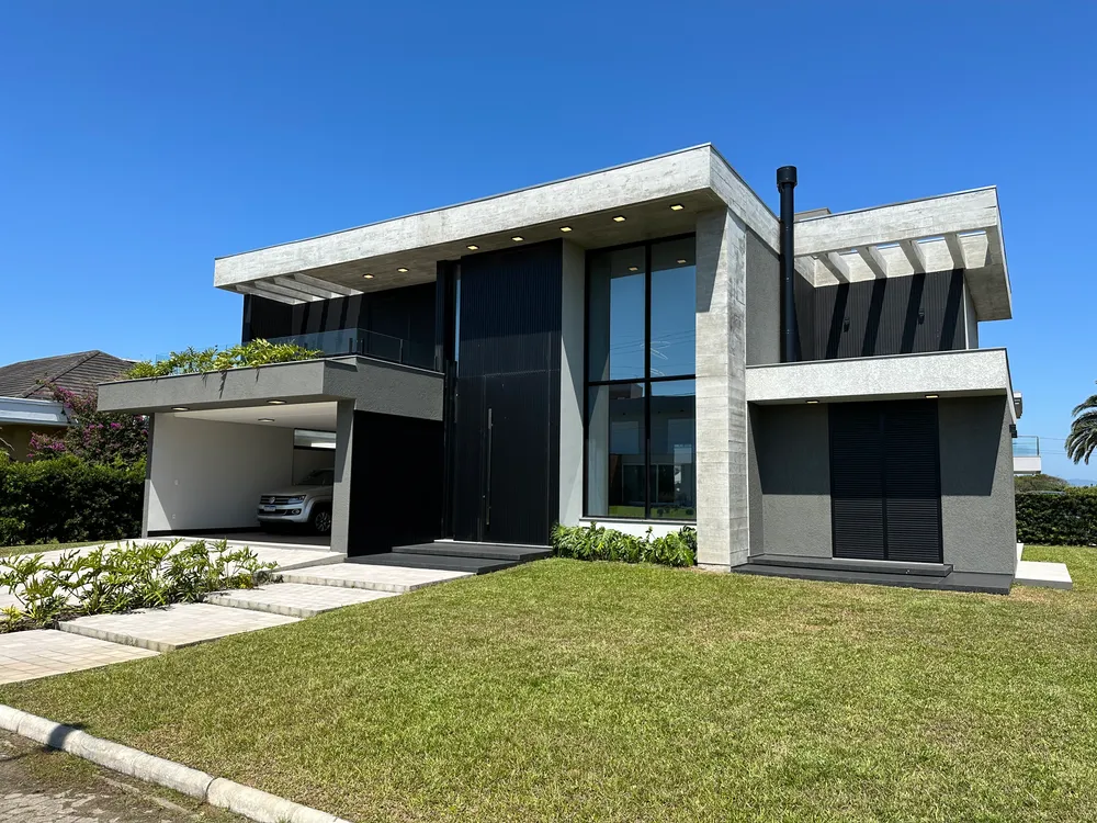 CASA À VENDA NO CONDOMÍNIO LAGOA DO PASSO EM XANGRI-LÁ