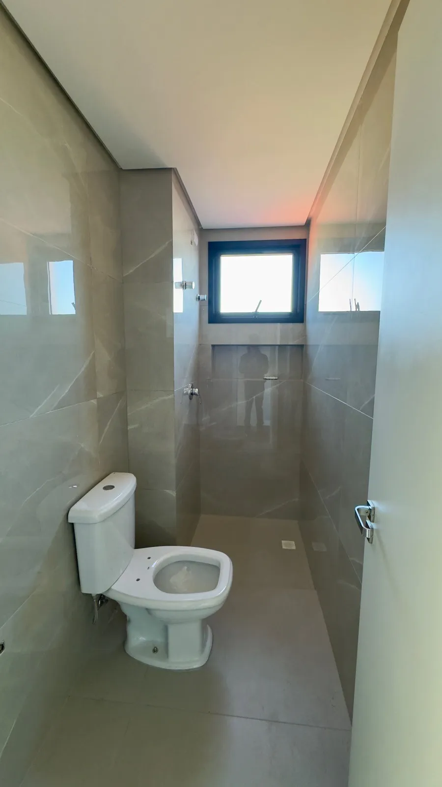 APARTAMENTO NO CENTRO EM ESTÂNCIA VELHA
