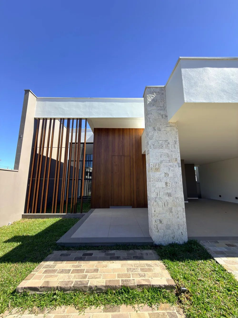 Casa à venda com 204 m², 3 quartos sendo 1 suíte, no Residencial da Montanha em Dois Irmãos